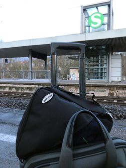 Cestovní tašky BasicNature Cordura M 1 kus černá