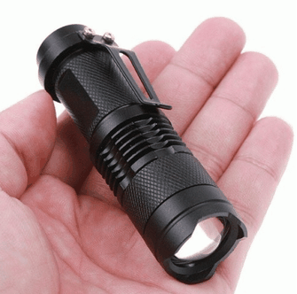 LED UV vojenská baterka dobíjecí zoom, 10cm